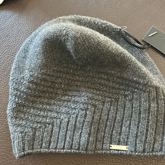 Cashmere slouch cap - Picture 2 of 6